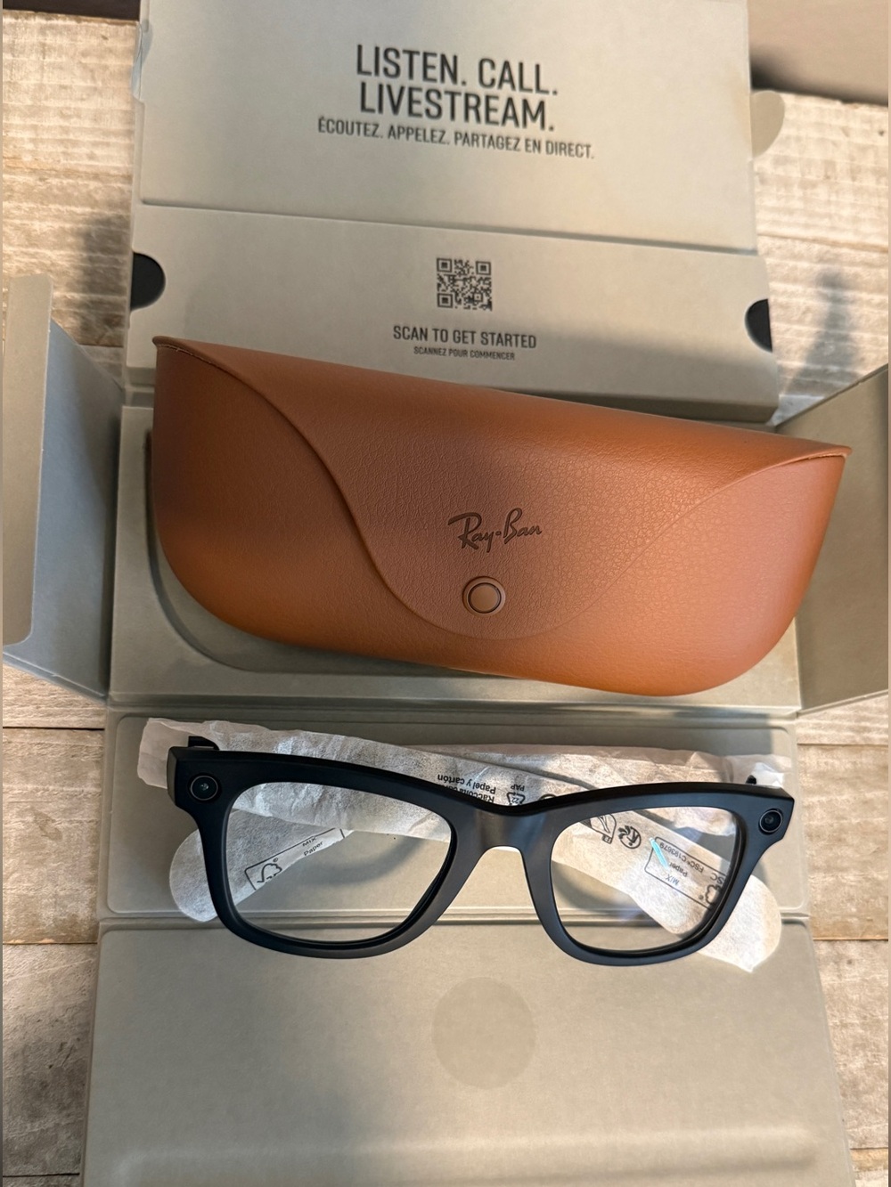 Refurbished Ray-Ban Meta 
Matte Black - Graph green   P12/25. E 07/28